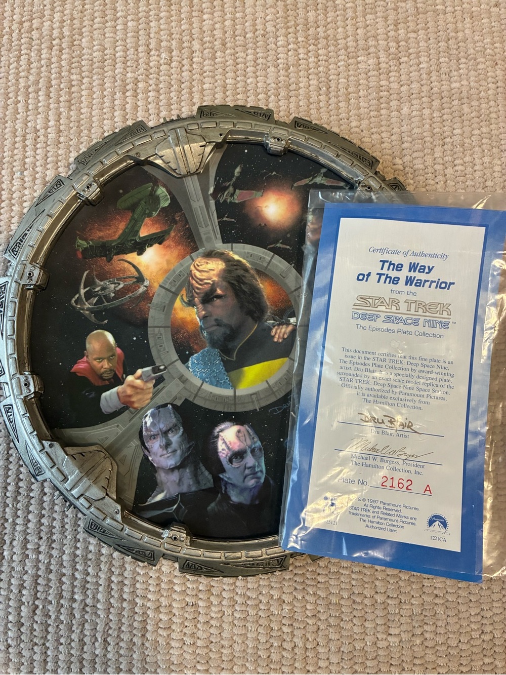 Star Trek Deep Space Nine Wall Plaque – Black and Multicolor